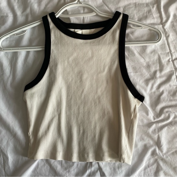 H and M tank top - Picture 1 of 2